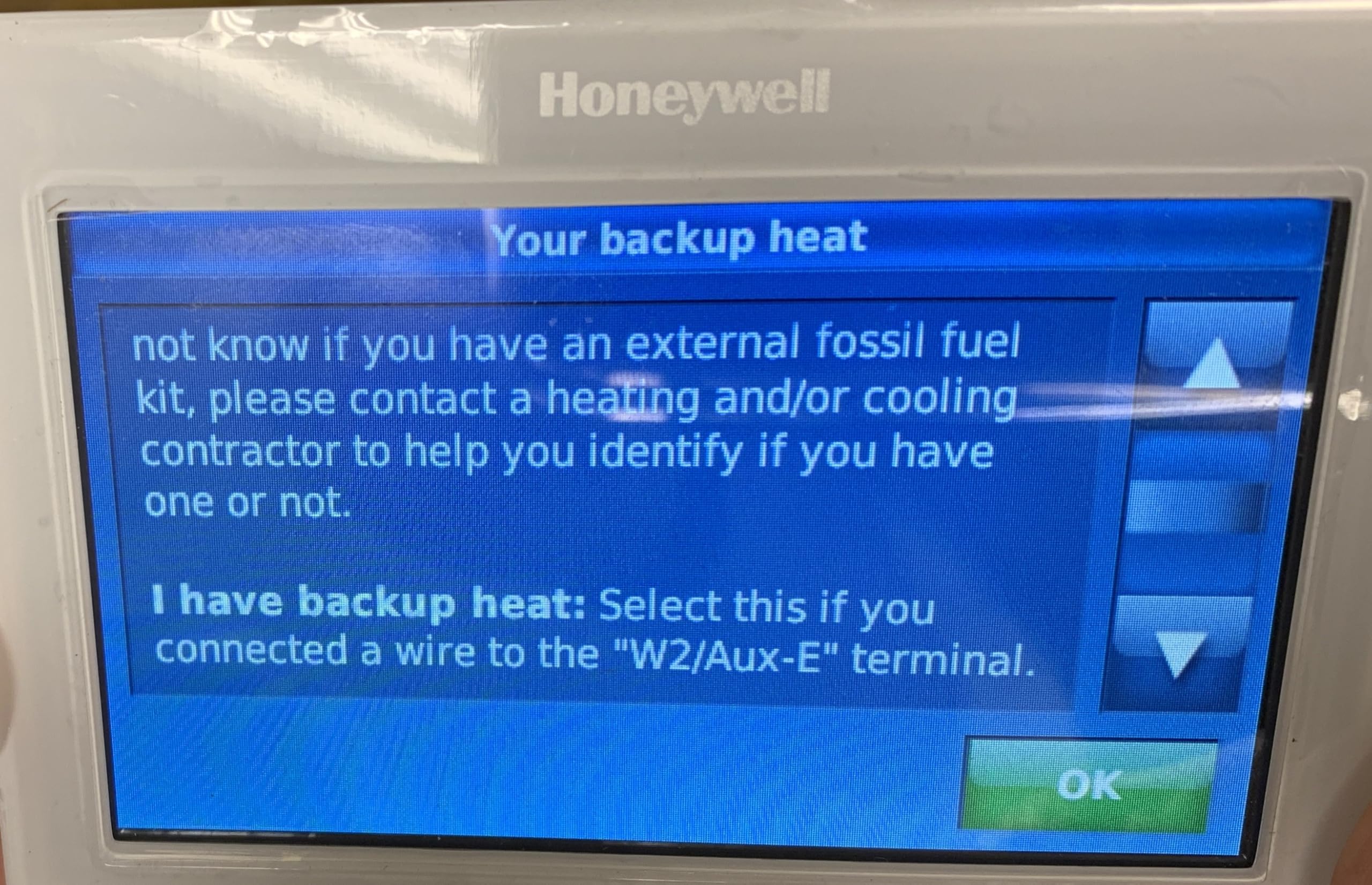 Honeywell TH9320WF5003 plastic construction for durable daily use