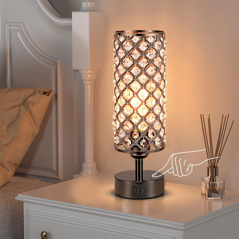 Hong-in Crystal Table Lamp dimmable light creates mood lighting.