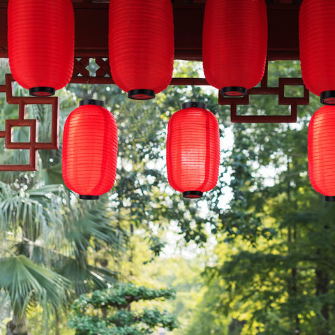 Hortsun foldable lanterns for easy storage after events.