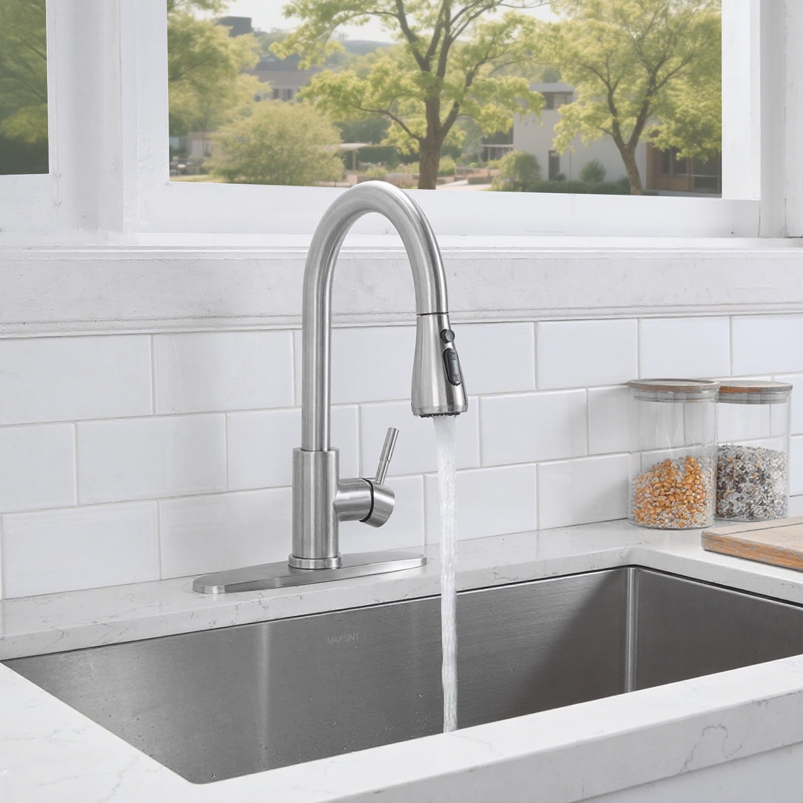 Lead-free SUS304 stainless steel construction for durable daily use