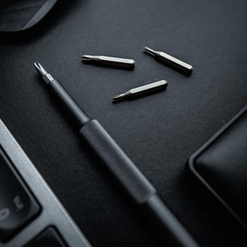 HOTO S2 steel bits closeup shows durability and precision