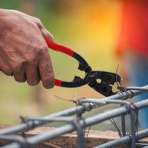 HOUSERAN anti-rust coated finish protects pliers against wear.