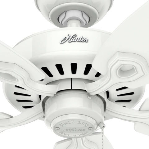 Hunter Builder Elite motor closeup showcasing WhisperWind technology.