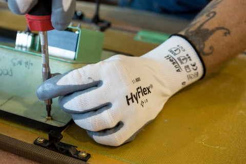 HyFlex 11-800 glove finish emphasizes abrasion resistance with skin-friendly touch.