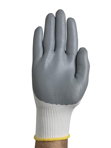 HyFlex 11-800 glove in size 9 demonstrates full hand coverage for industrial tasks.