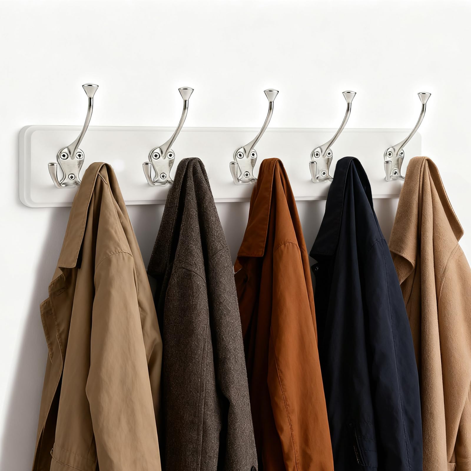 IBosins heavy-duty tri-hooks on metal provide reliable coat support