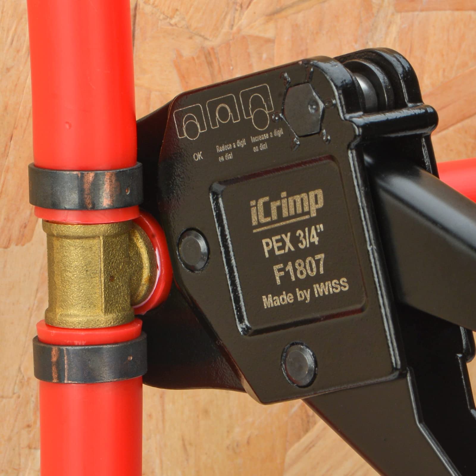 iCRIMP IWS-1807CN kit in use during a PEX project