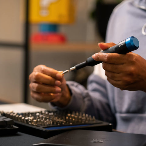 ifixit manta driver kit anodized aluminum construction resists wear during frequent use.