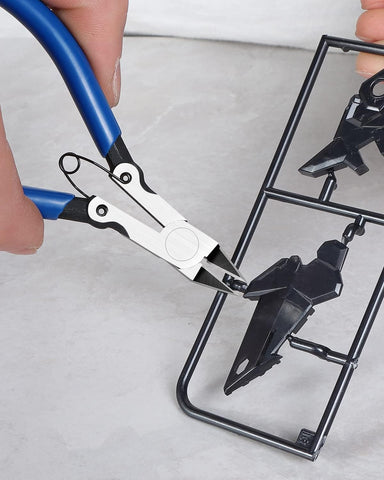 IGAN 330 ergonomic non-slip grip for comfortable, precise operation.