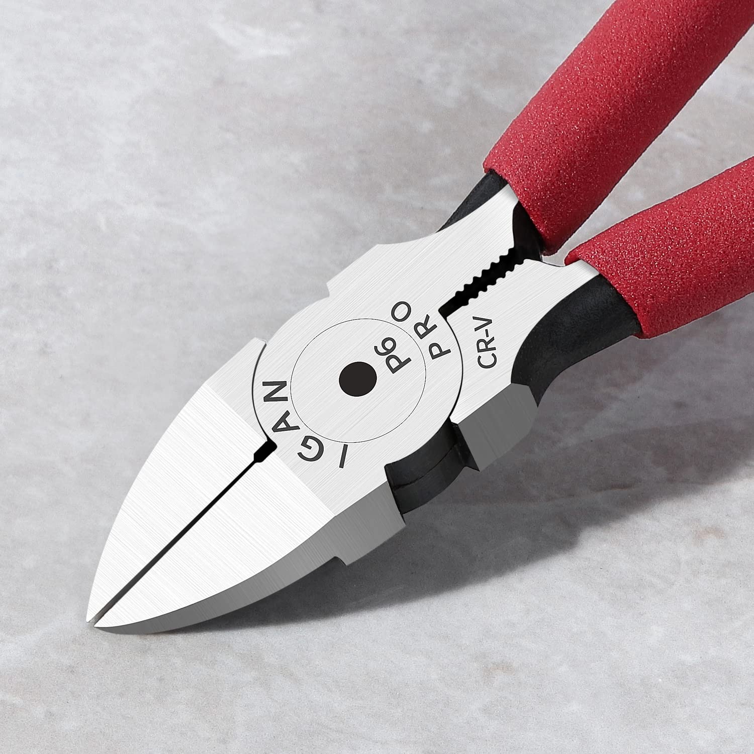 IGAN P6 cuts wire precisely, up to 12 AWG, with a flush finish.