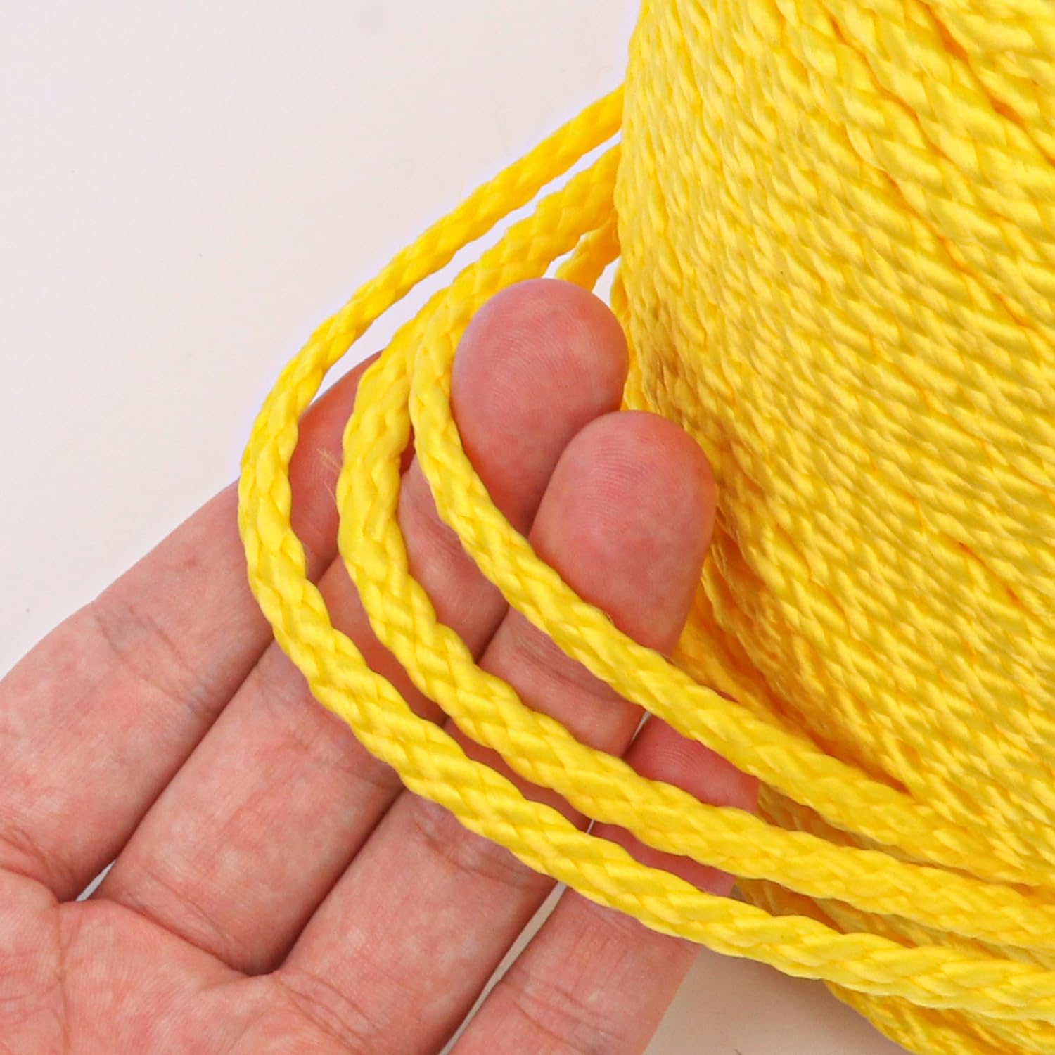 IHDYPPEW polypropylene rope 1/4 inch yellow highly visible for safety projects.