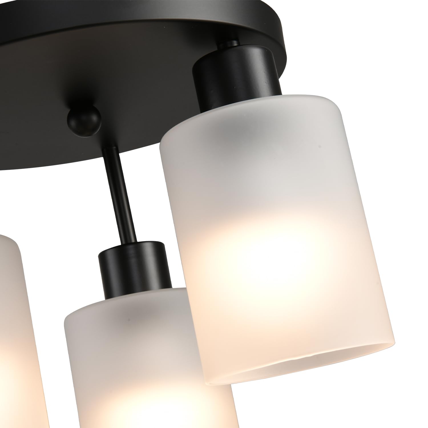 IHENGYANLT close-up shows frosted glass shades diffusing warm light