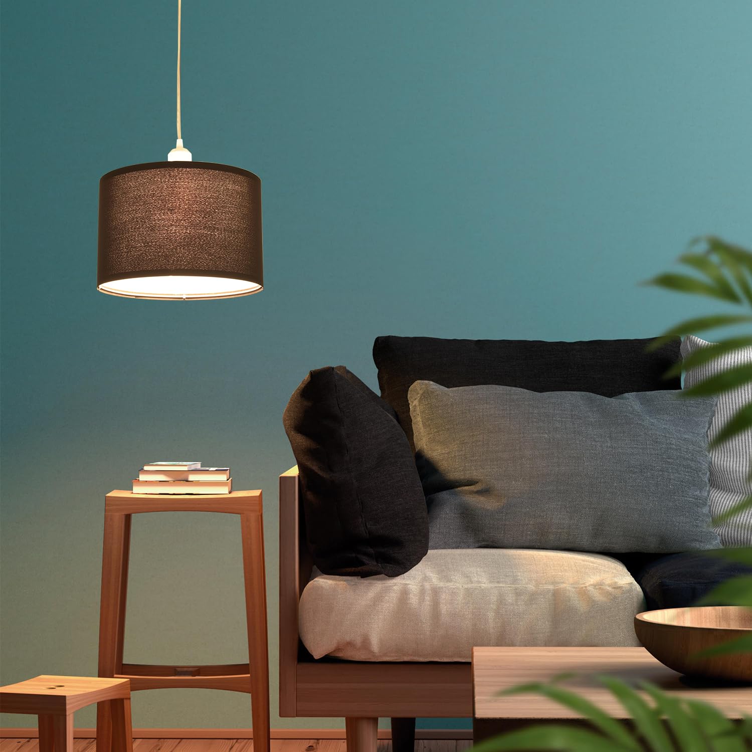 IHENGYANLT E26-compatible socket supports multiple bulb types.