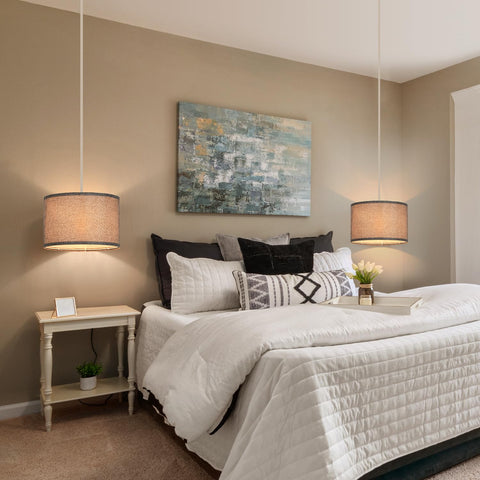 IHENGYANLT effortless plug-in installation for rental homes and quick redecorating.