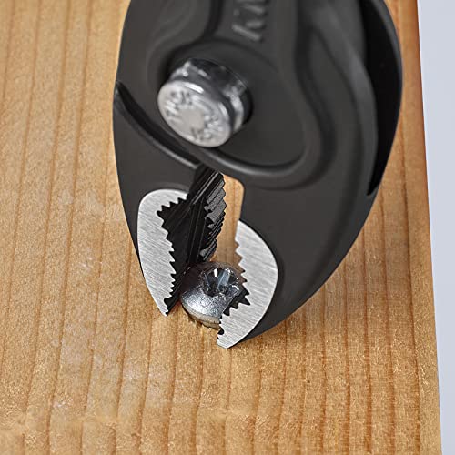 KNIPEX TwinGrip side jaws grip round, square and hex materials.