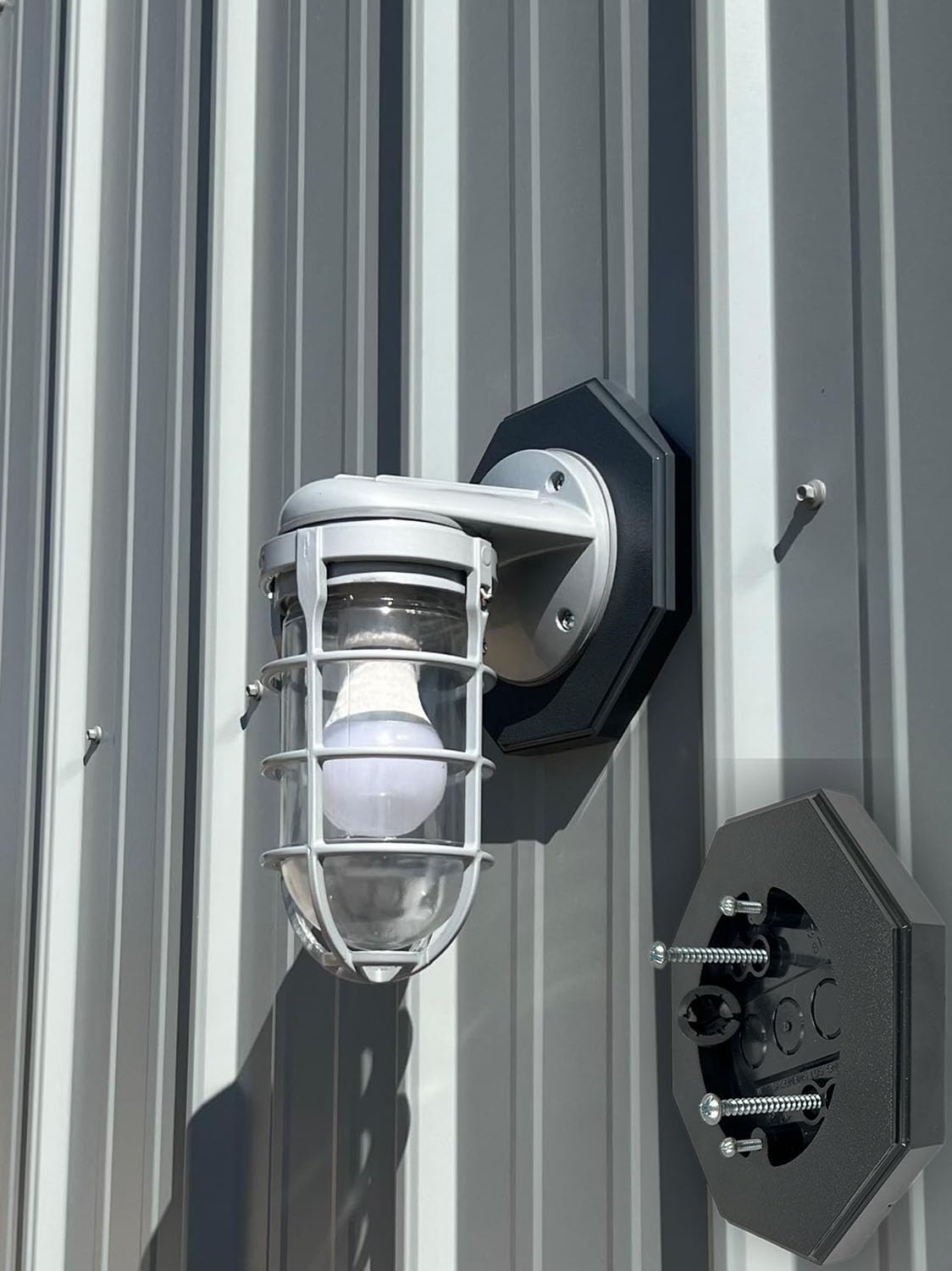 iMBAPrice IMBA-8161 BK ready for outdoor lighting setup and weatherproof outlets.