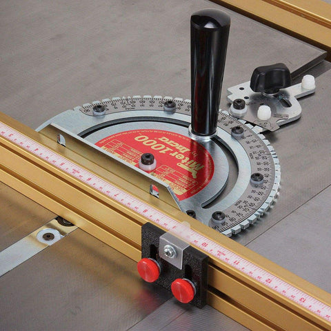 INCRA Miter 1000 track fence offers smooth guiding and reliability.