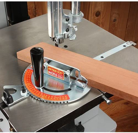 Universal mounting bracket enabling use with most fences