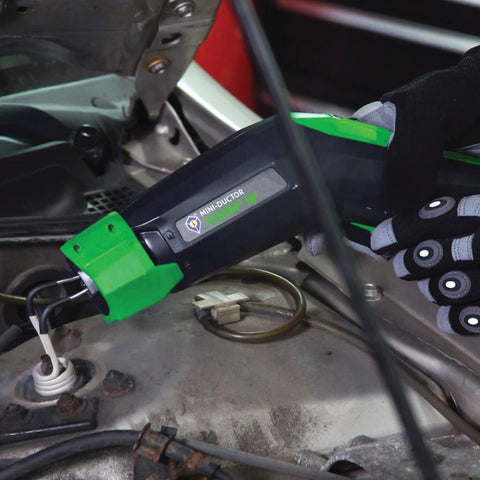 Induction Innovations Venom HP angled design enables access to hard-to-reach areas