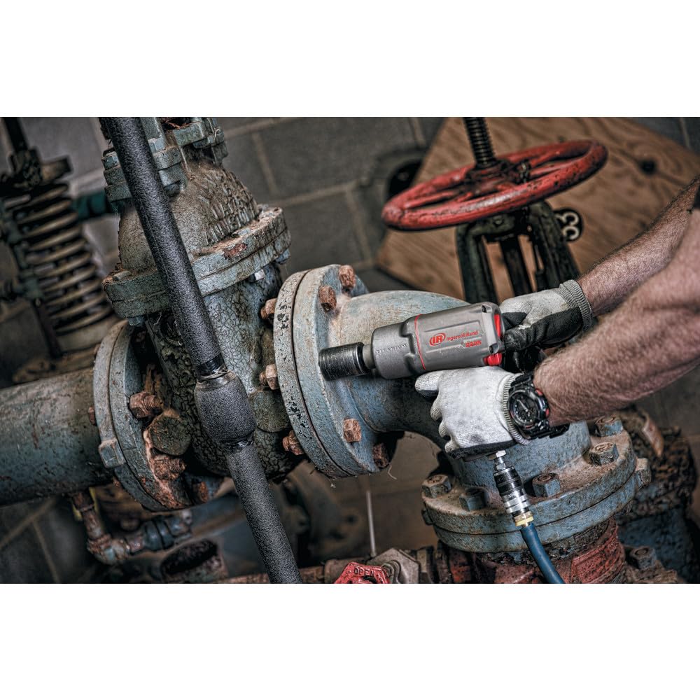 Rugged housing of the 2235TiMAX endures harsh environments