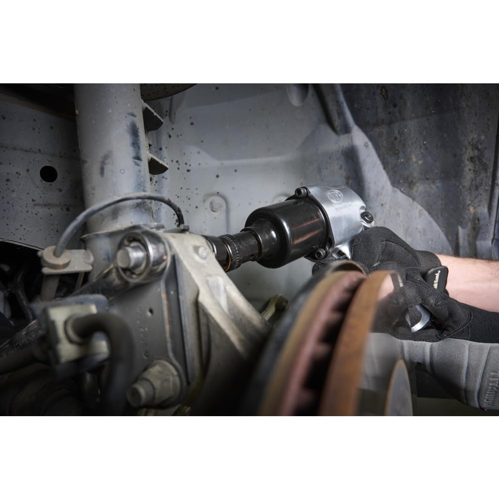 Ingersoll Rand 231C ergonomic handle improves grip and control.