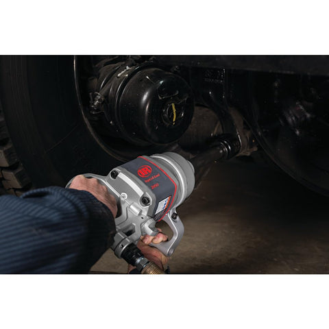 Ingersoll Rand 2850MAX-6 wrench ideal for tire changes.