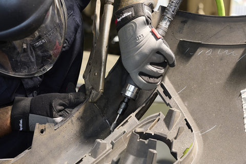Ingersoll Rand 308B rear exhaust directs air away from the operator