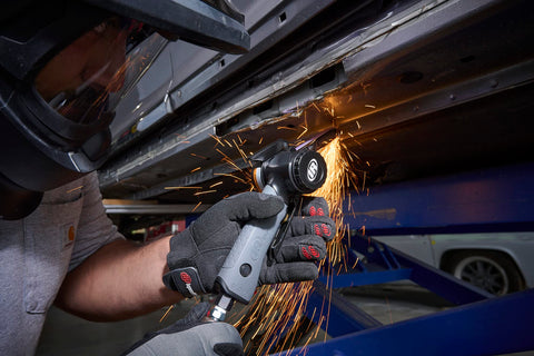 Compact lightweight design enables all-day use with reduced fatigue.