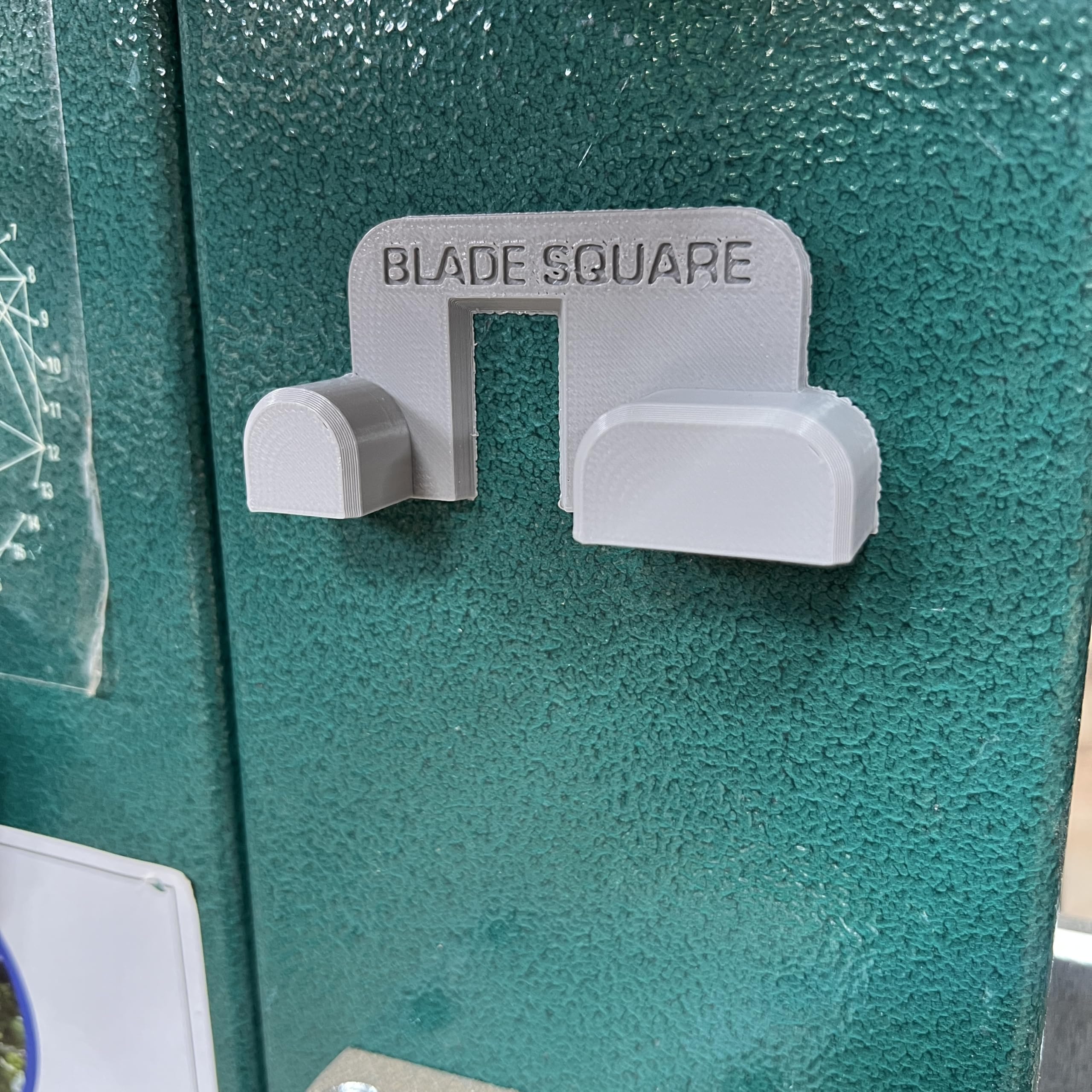 INKLEIND Angle Finder on Square demonstrates quick, repeatable alignment for bandsaw setup.