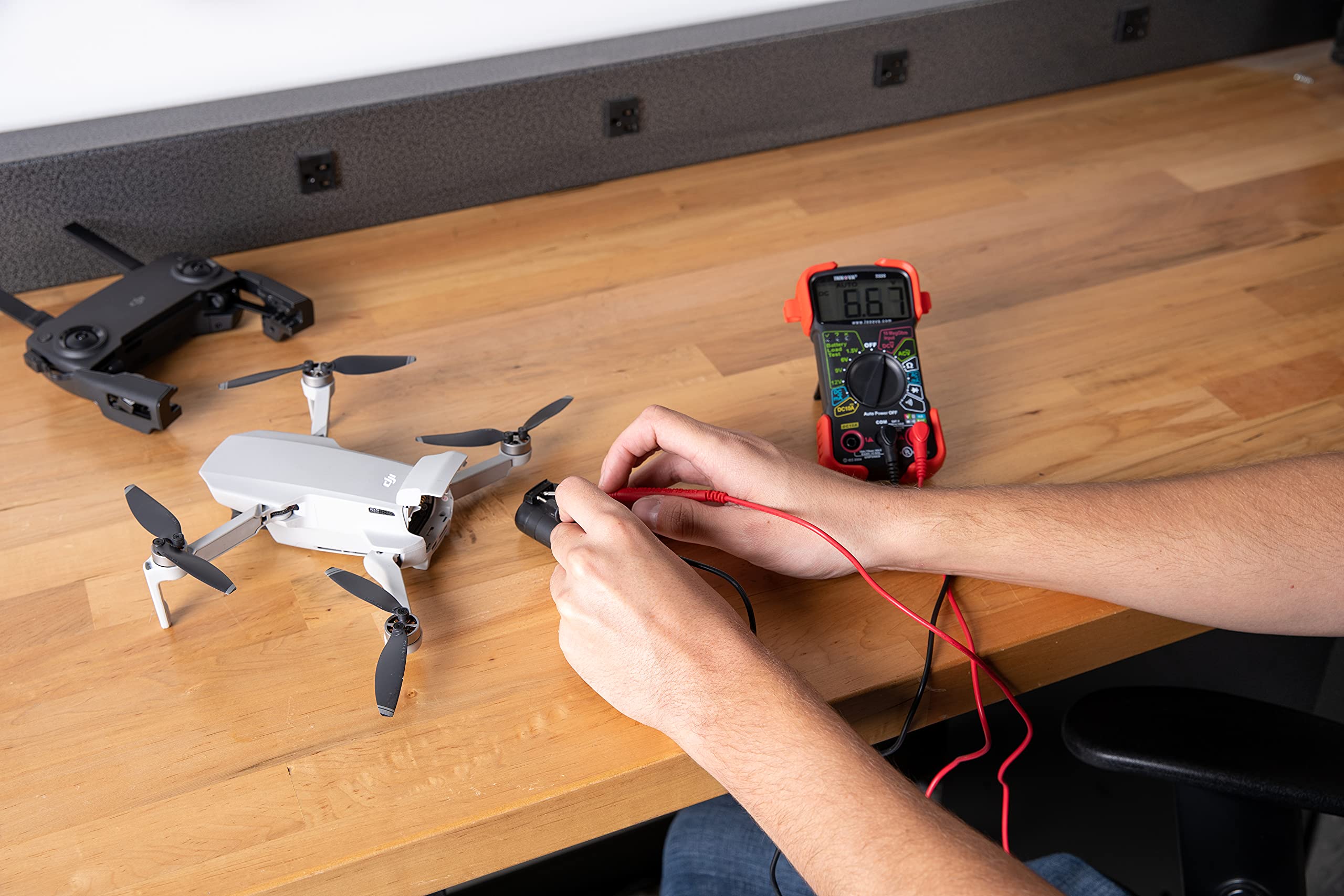 INNOVA 3320 test leads attached for immediate measurements and use