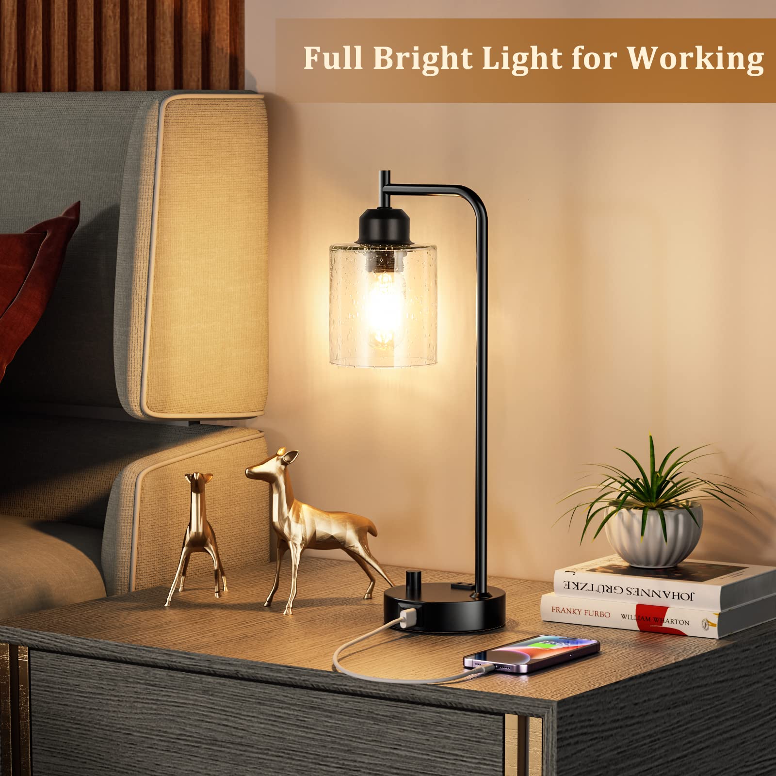 Innqoo glass shade bedside lamp highlighting vintage-modern style