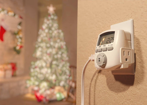 Intermatic DT620 used with table lamps and holiday lights for automation.