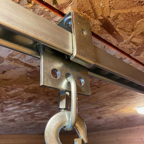 IRONROBUST garage storage track enables organized, efficient space utilization.