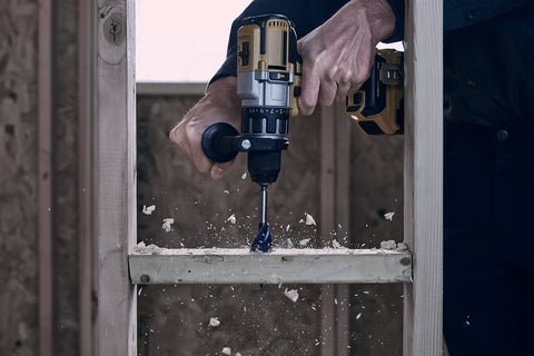IRWIN Speedbor Max grooved hex shank prevents slipping in the chuck.