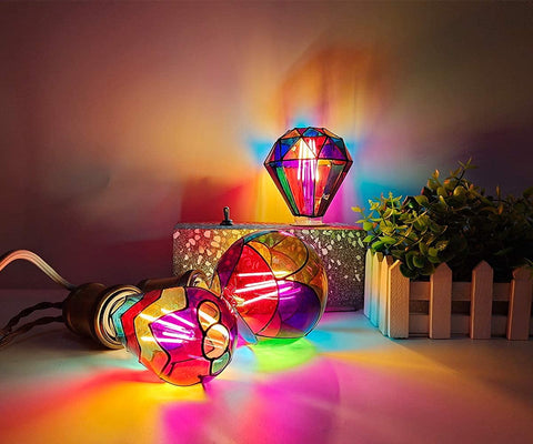 I-SHUNFA Edison stained glass bulb installed in a ceiling fixture for ambiance
