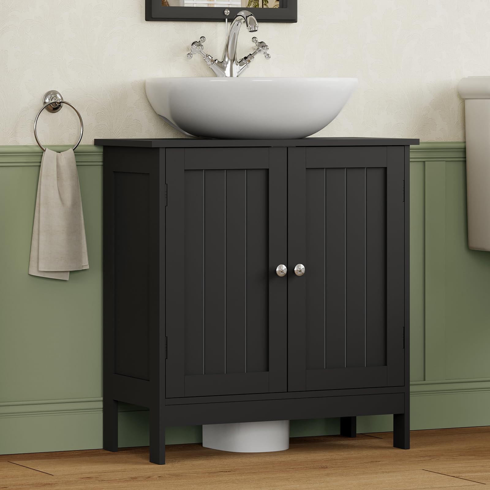 Iwell under-sink cabinet in U-shape for efficient bathroom storage