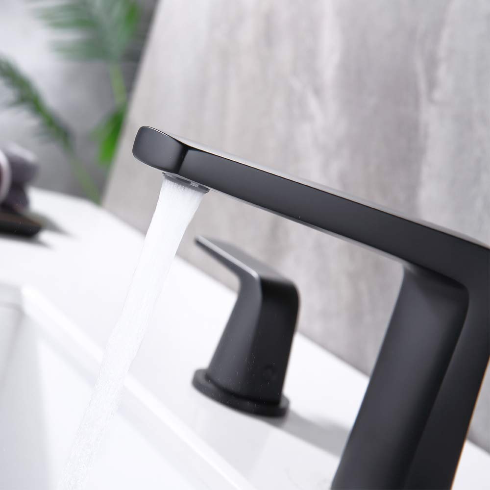 Jakarda lead-free 304 stainless steel construction supports safe, long-lasting bathroom performance.