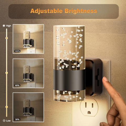 JandCase night light features an automatic sensor for hands-free use in low light.