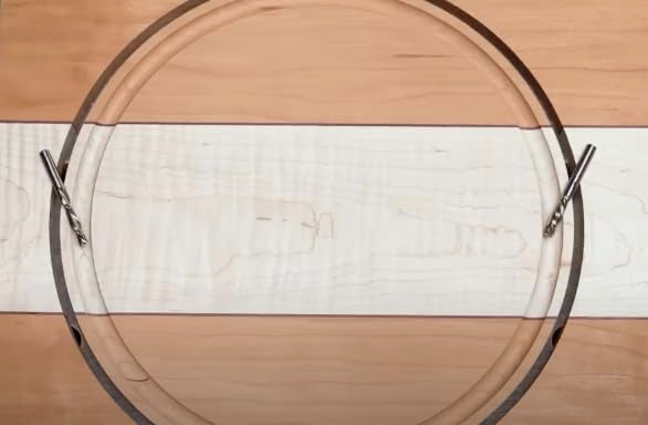 Jasper Tools J601 close-up of flat-bottom groove capability