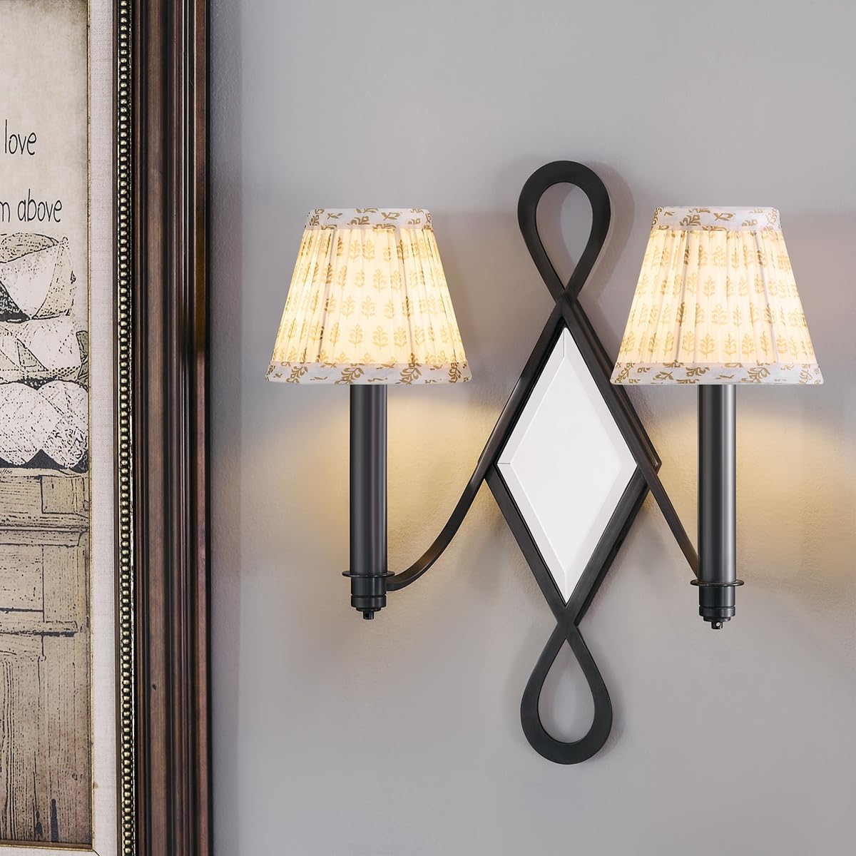 JIAOGEPENGYOU softens light for eye friendly evenings