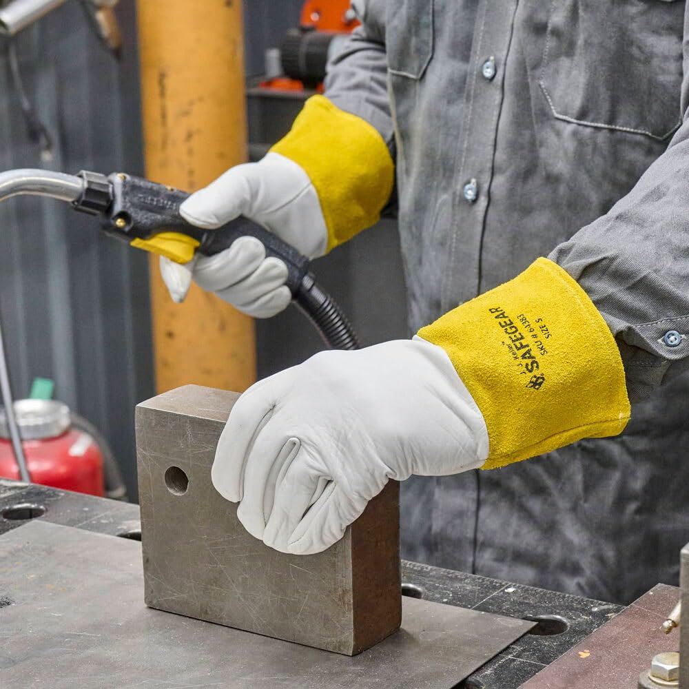 JJK SAFEGEAR wing-thumb design enhances dexterity during welding tasks.