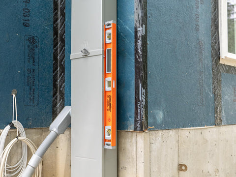 Johnson 1254-2400 rugged aluminum frame withstands job-site impacts.