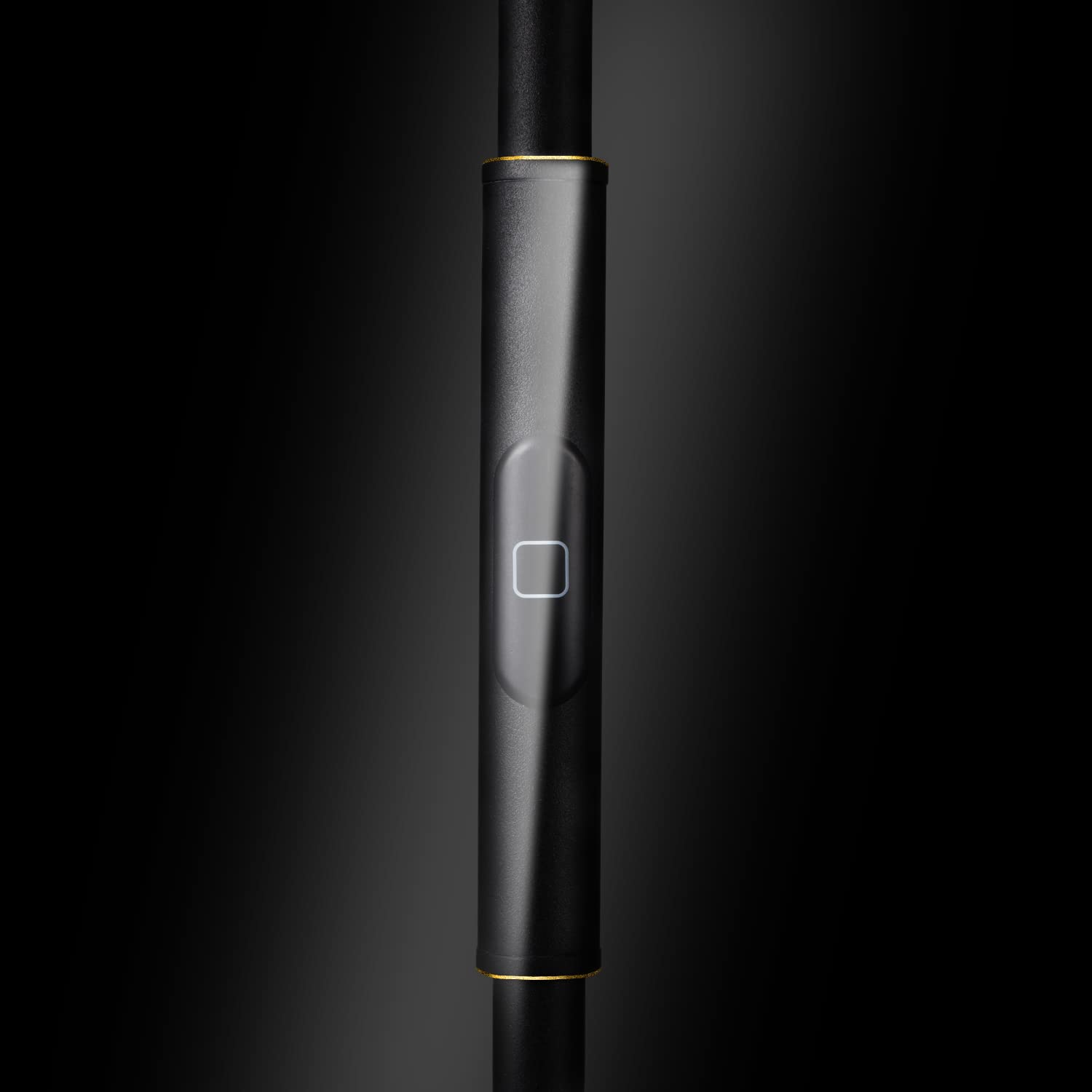 Three color temperatures with stepless dimming for customized ambiance.