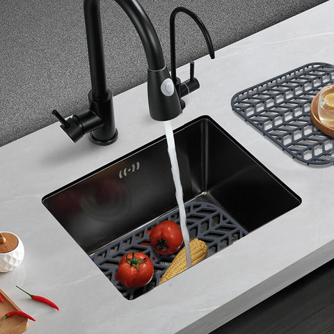 JOOKKI sink mat gray, high-heat resistant surface supporting pots without slipping.