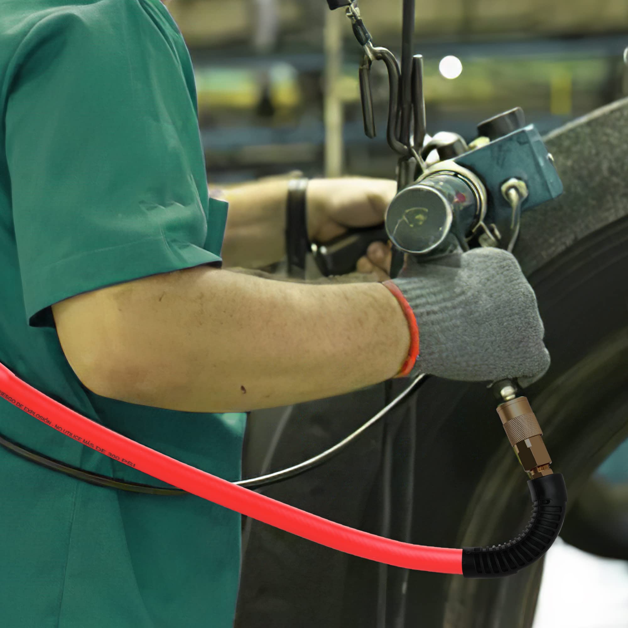 JOROY lightweight hose for easy maneuvering in workshops.