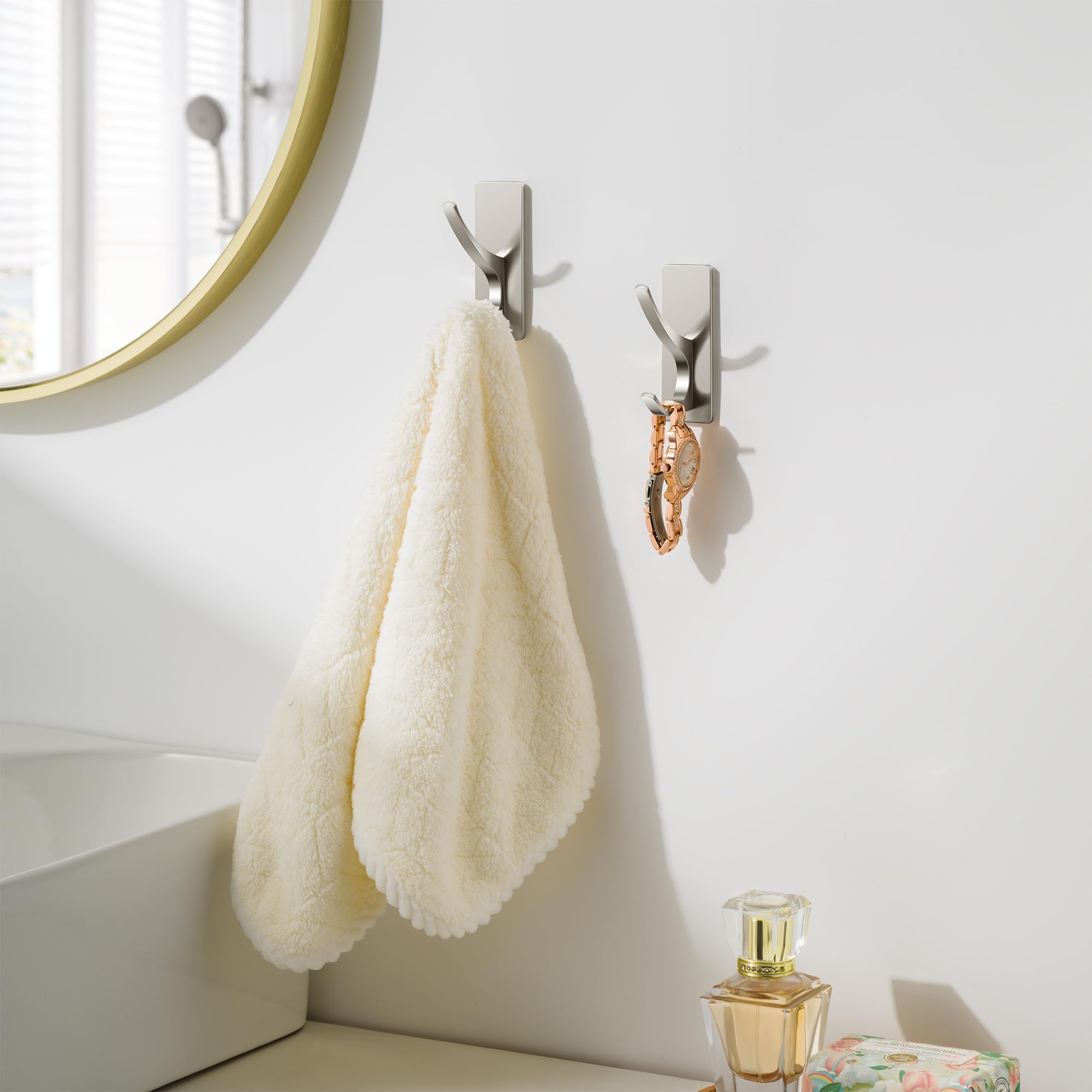 Josmimic 13 lb hook installation on kitchen or closet.