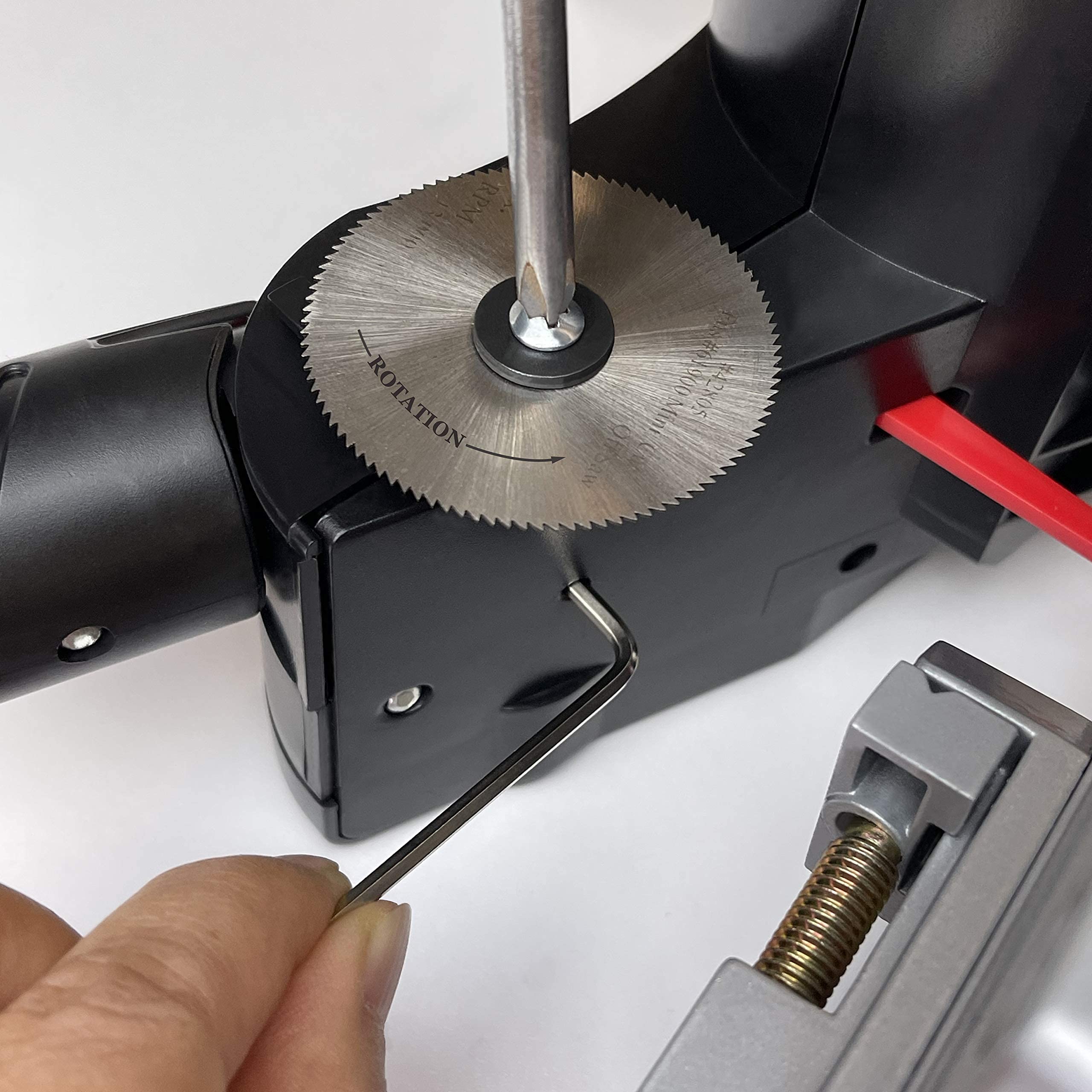 JOUNJIP mini miter saw miter gauge close-up for 0–45° versatility