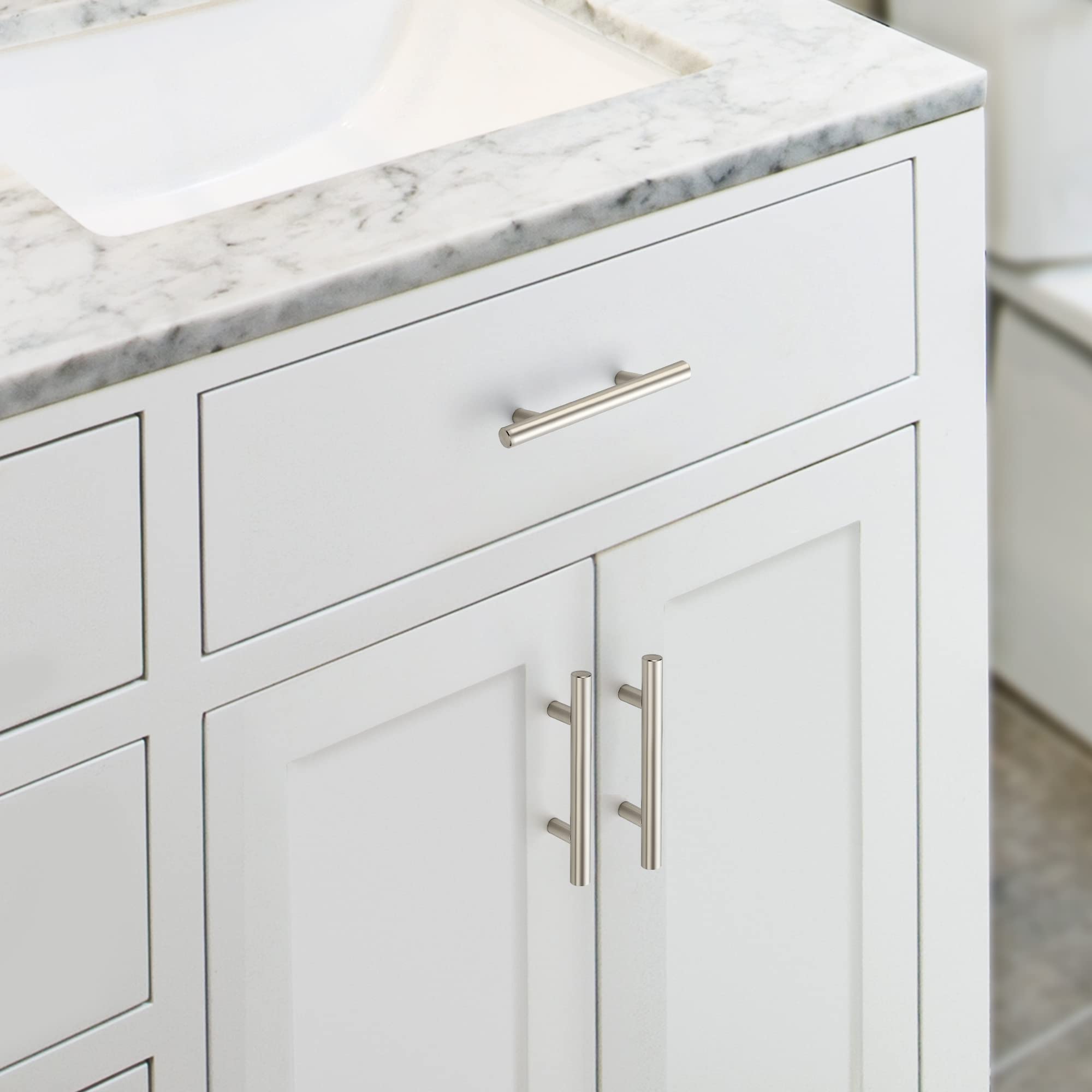 Joy Decor zinc alloy construction with brushed nickel coating offers lasting strength.