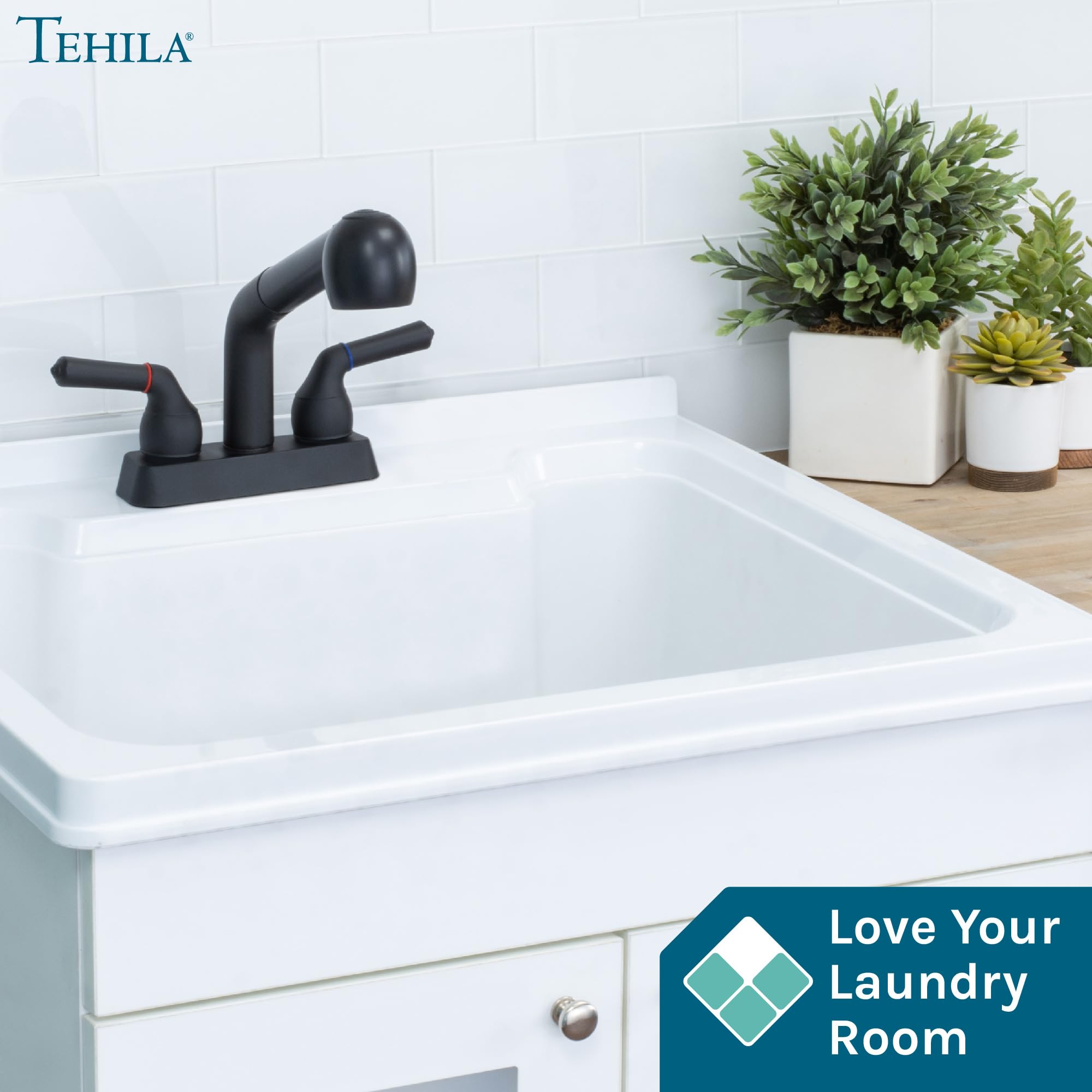 JS Jackson Supplies 4-inch center-set design fits standard sinks for simple installation.
