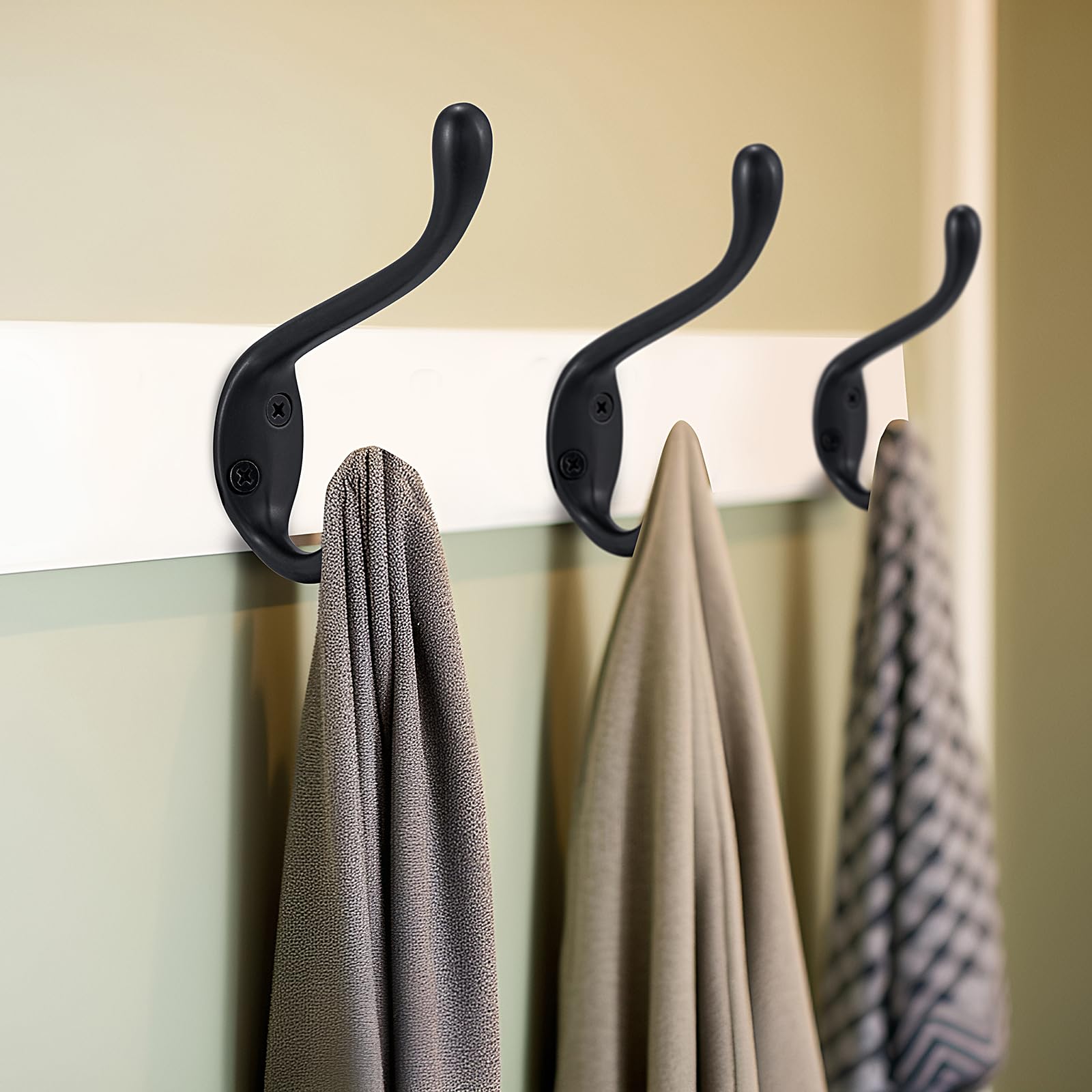 Jukzi space-saving mounting fits entryways, bathrooms, and garages.